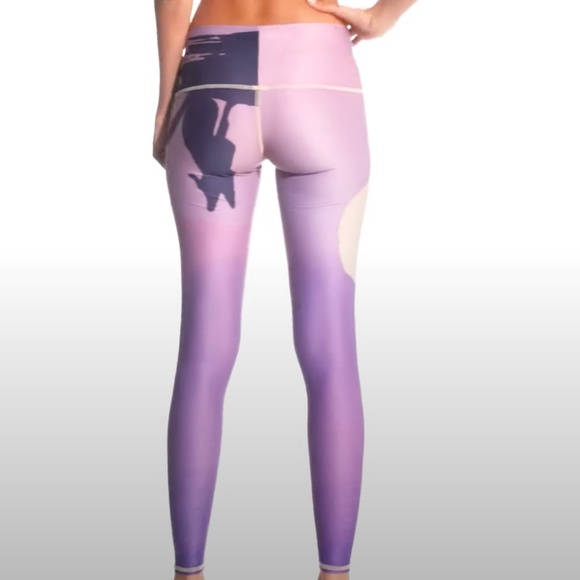 EUC Teeki Coyote Moon Dawn  Hotpant Legging Large - Picture 13 of 15